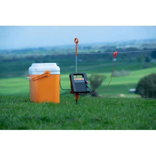B60 Battery Fence Energizer