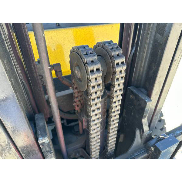 2015 Hyster H80FT Forklift – 8,000 lb Capacity | Like New Condition