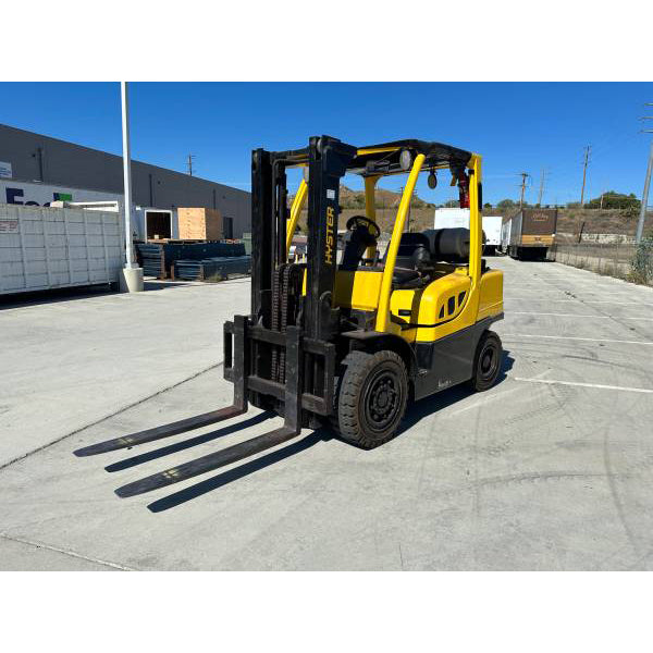2015 Hyster H80FT Forklift – 8,000 lb Capacity | Like New Condition