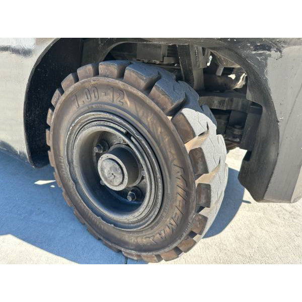 2015 Hyster H80FT Forklift – 8,000 lb Capacity | Like New Condition