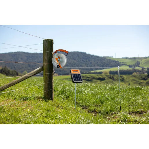Solar Energizer Wood Post/Earth Rod Mount - Lithium